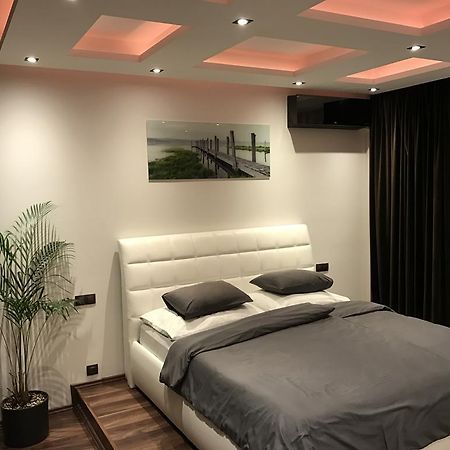 Apartment Lupacova Prag Dış mekan fotoğraf
